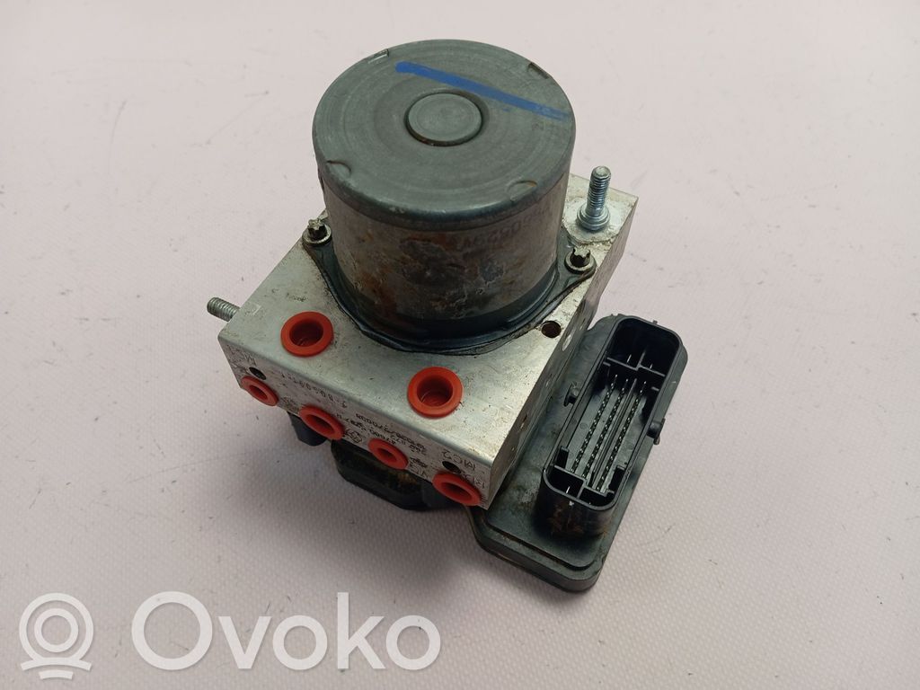 Opel Movano B Bomba de ABS 