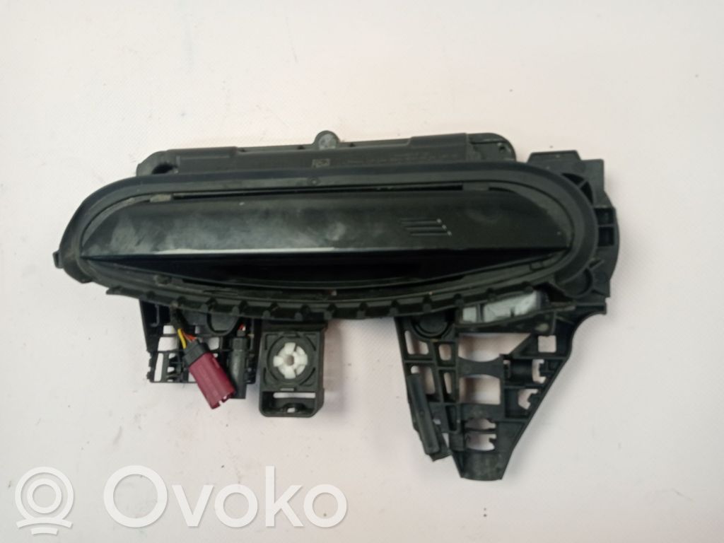 BMW 4 G22 G23 G24 G26 Manecilla externa puerta trasera 