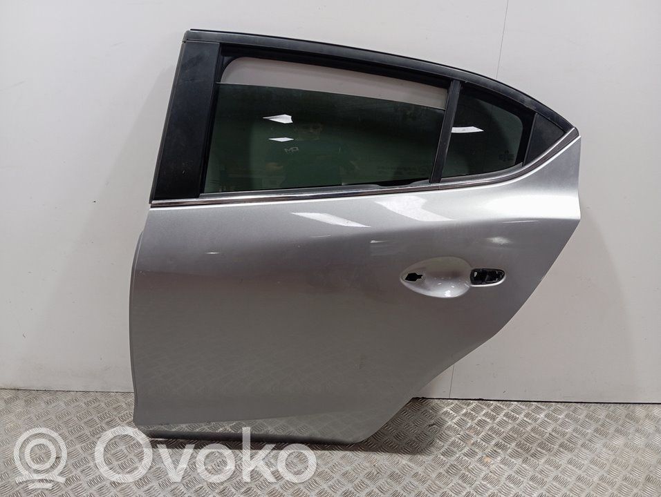 Mazda 3 III Puerta trasera 