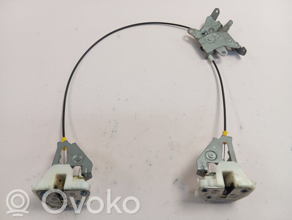 Tailgate lock latch   5808A027