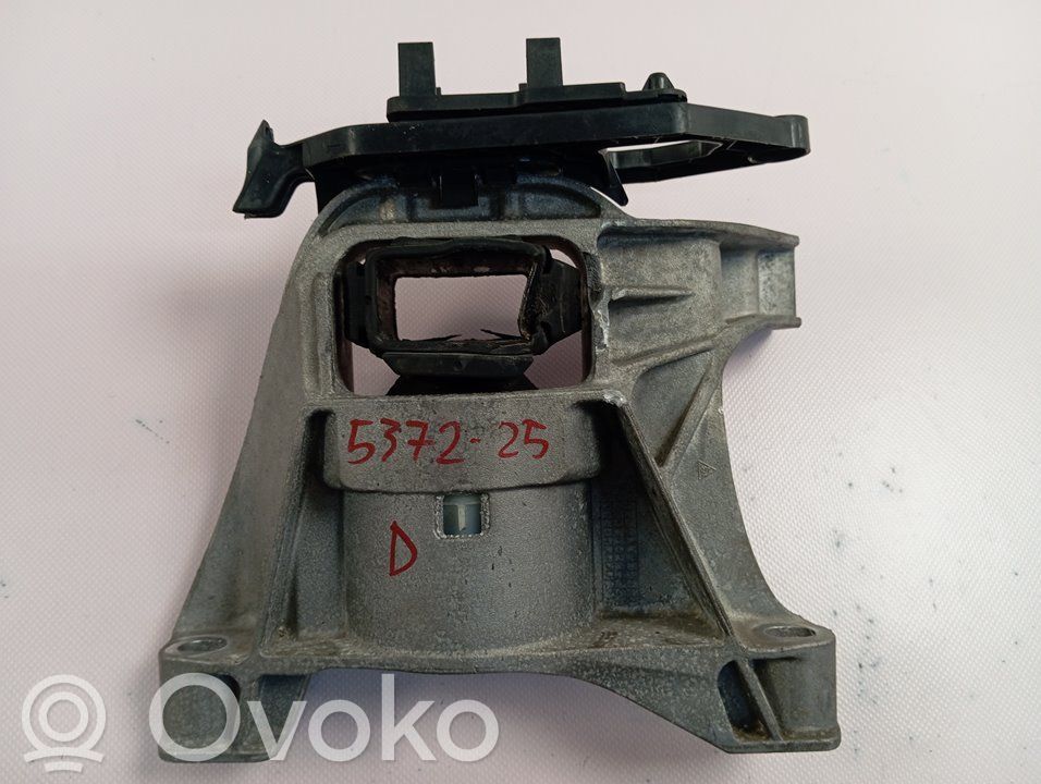 Engine mount bracket   9819665580