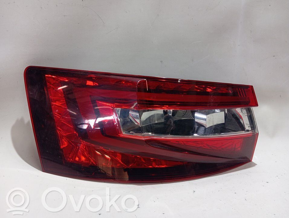Skoda Superb B8 (3V) Lampă spate în caroserie 