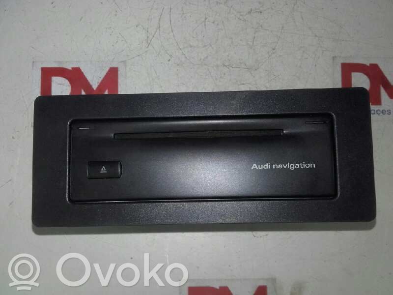 Panel / Radioodtwarzacz CD/DVD/GPS