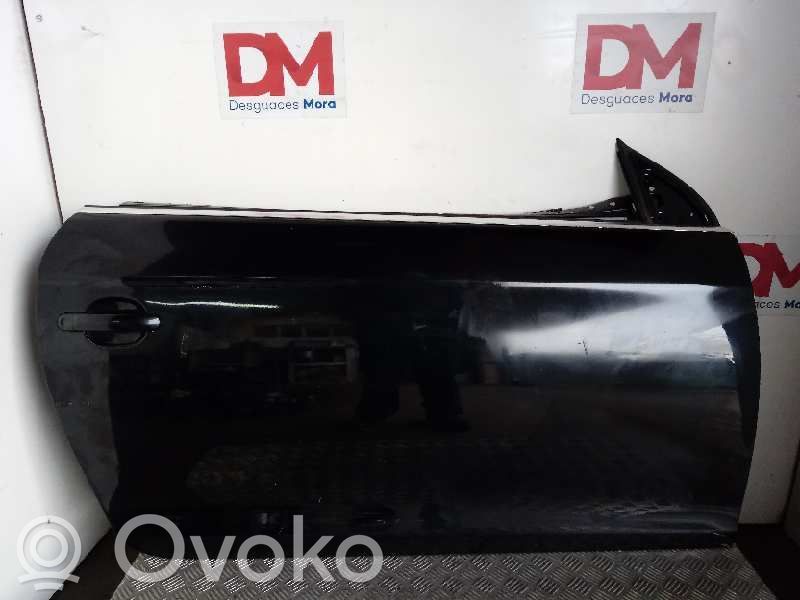 Puerta delantera   1Q0831056T