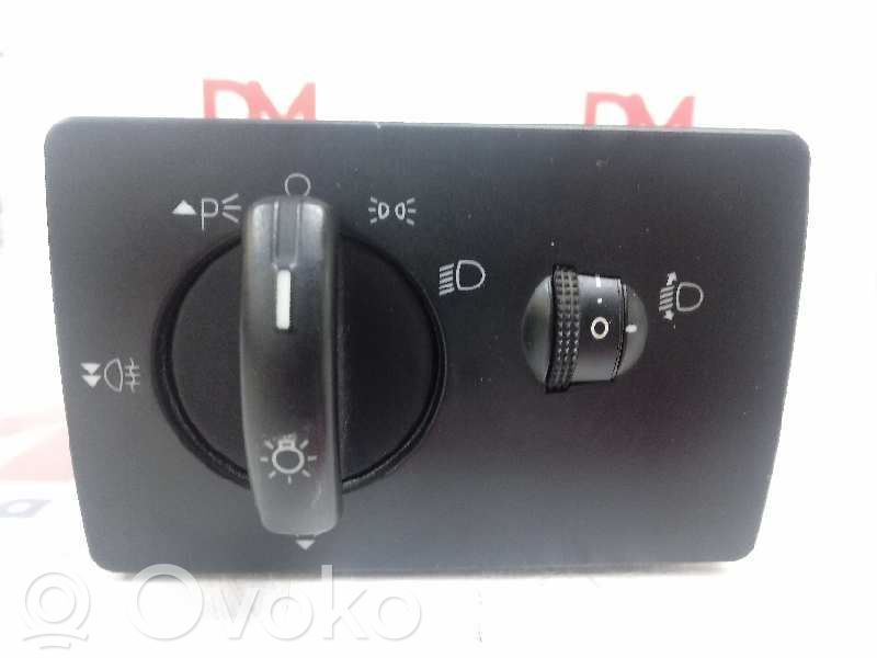 Panel lighting control switch   4M5T13A024LA