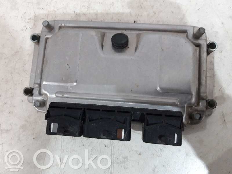 Unidad de control/módulo del motor   0261207858