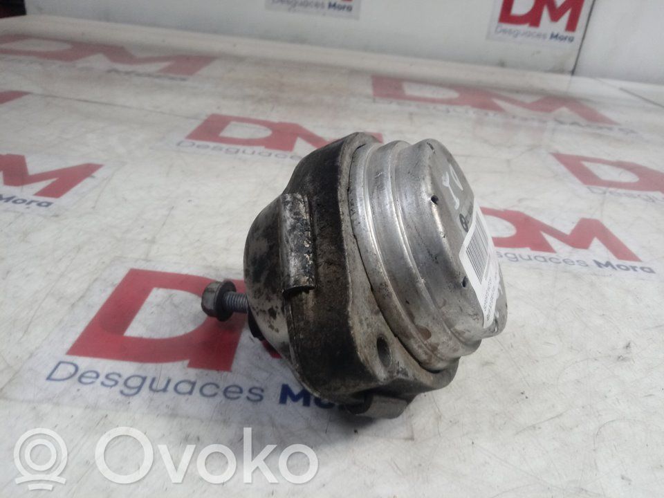Engine mount bracket   340034105