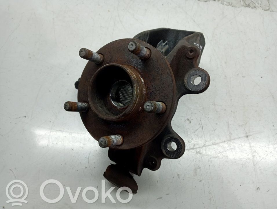Front wheel hub spindle knuckle