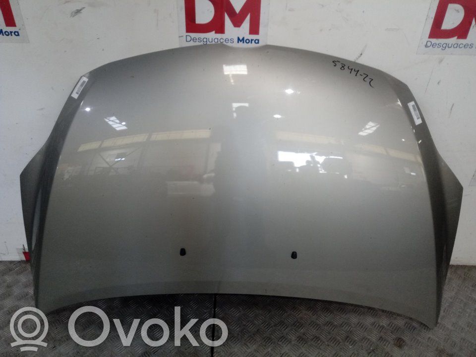 Mazda 5 Капот двигателя 