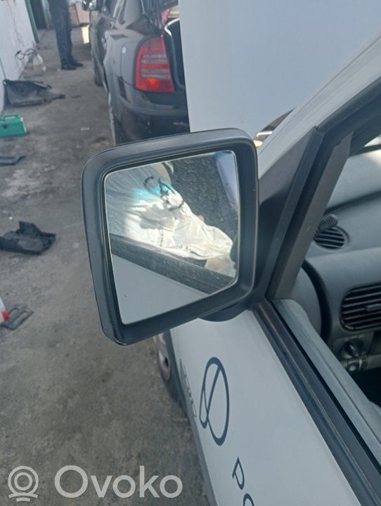 Opel Combo C Veidrodėlis (elektra valdomas) 