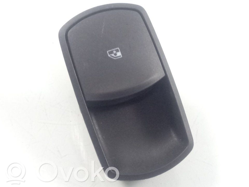 Electric window control switch   13189333RM