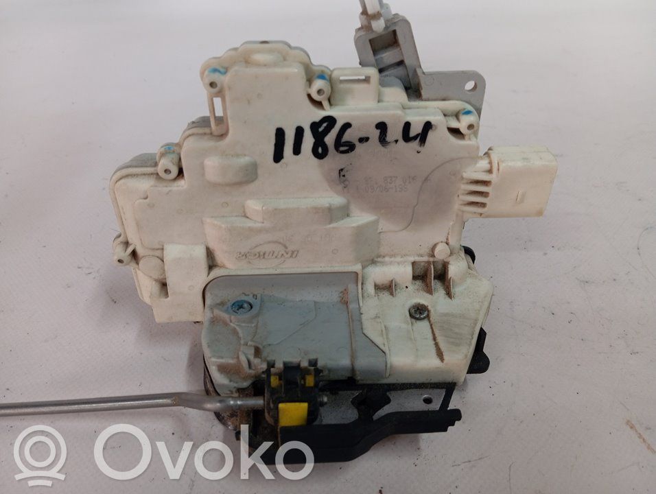 Etuoven lukko   8E1837016AA