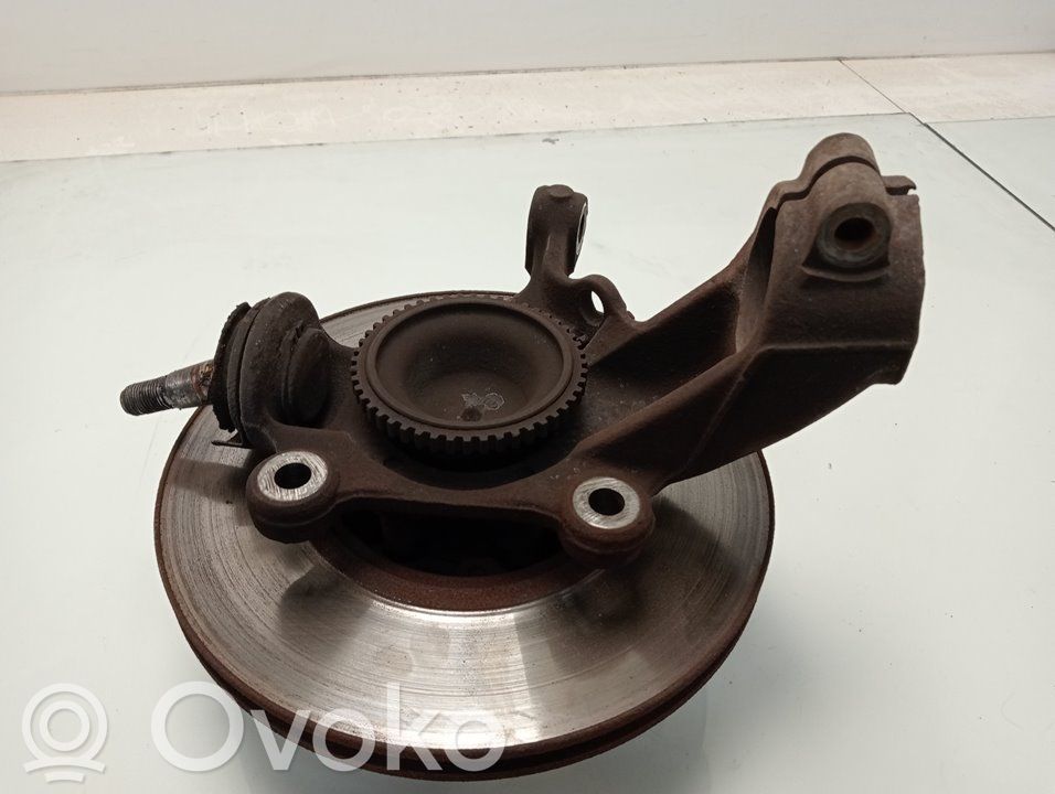Front wheel hub spindle knuckle