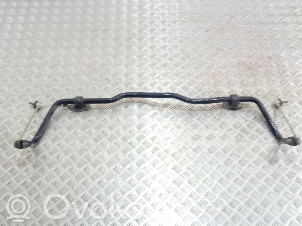 Barra estabilizadora delantera