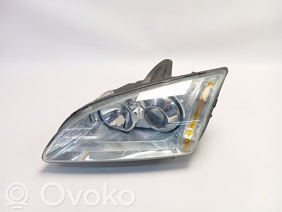 Ford Focus Headlight/headlamp 