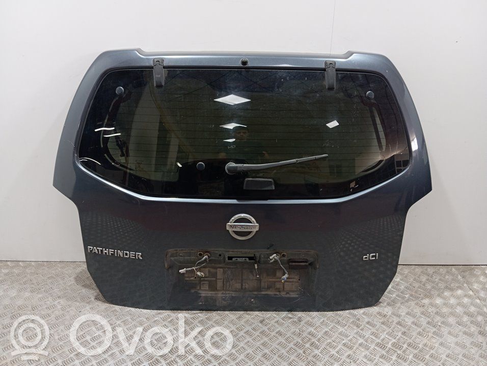 Tylna klapa bagażnika   90100EB330
