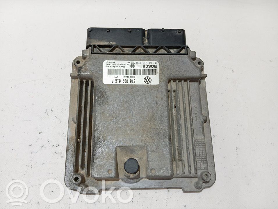 Volkswagen Touareg I Engine control unit/module 