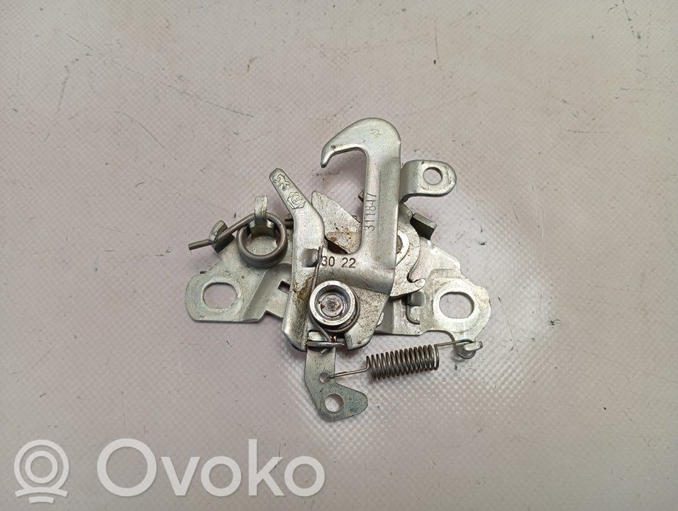 Tie down hook / loop   9801114080