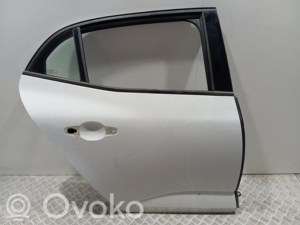 Renault Megane IV Galinės durys 