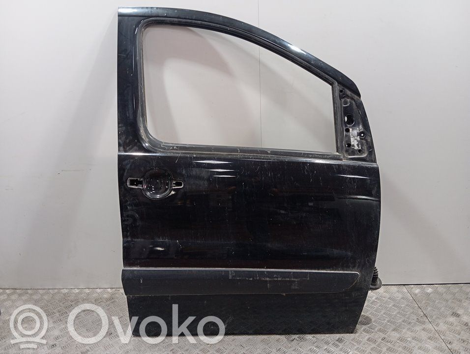 Priekinės durys   9004X7