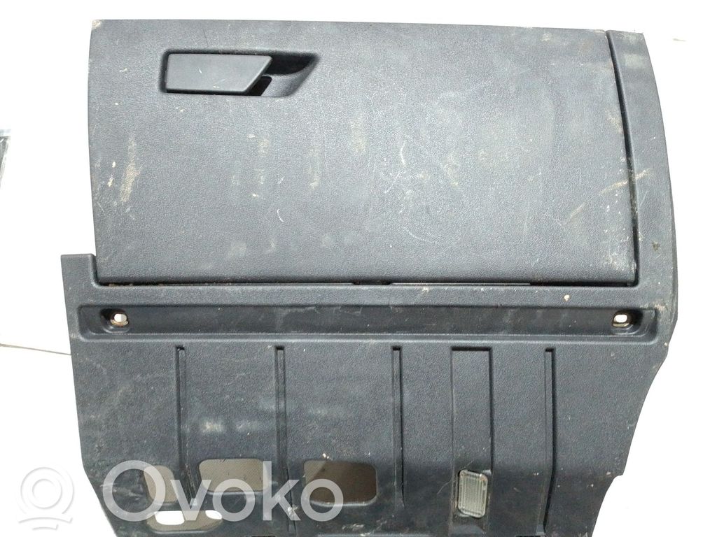 Audi A3 8Y Guantera 