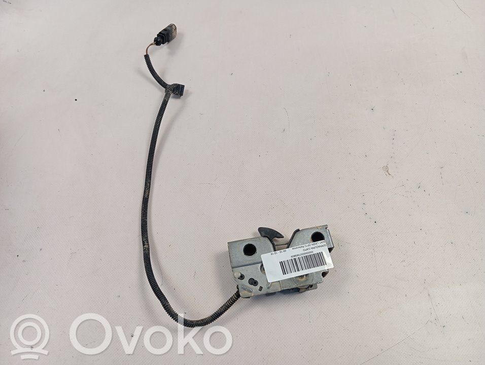 Seat Leon (5F) Tie down hook / loop 