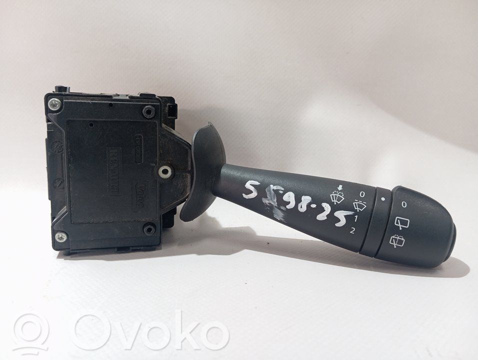 Dacia Dokker Wiper control stalk 