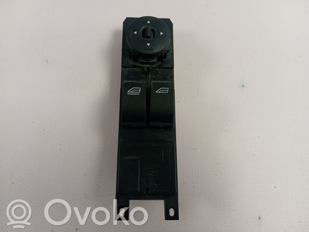 Interruptor del elevalunas eléctrico   1690870,AM5T14A132EA