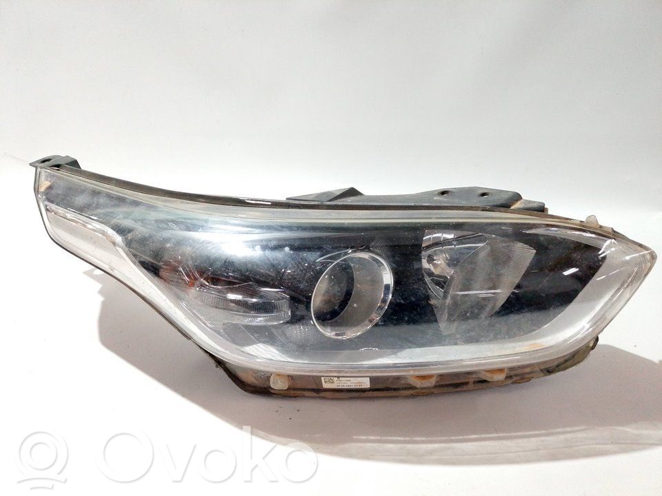 KIA Ceed Headlight/headlamp 