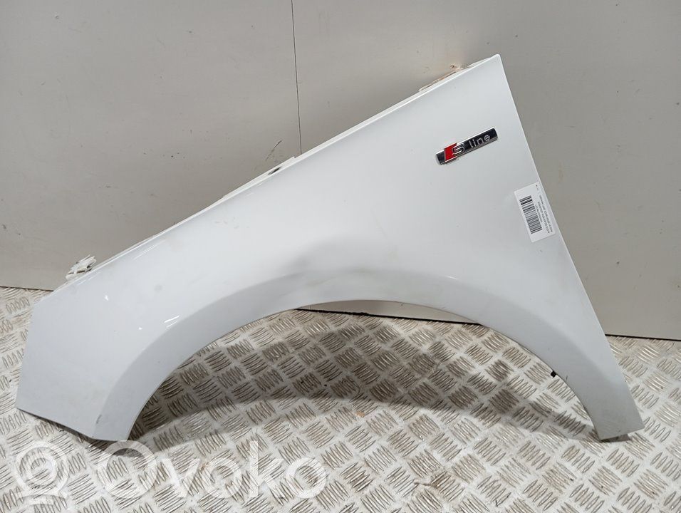 Audi A1 Крыло 