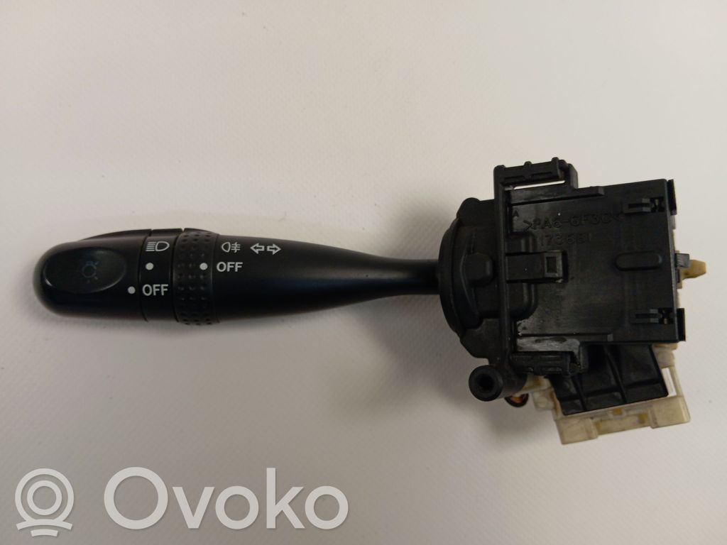 Toyota Corolla E120 E130 Interruptor de control del panel de luces 