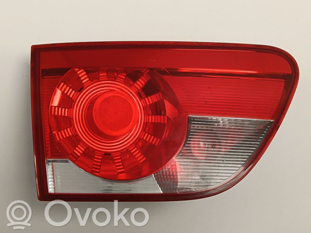 Etuajovalon polttimo   5P8945107B,5P8945093D