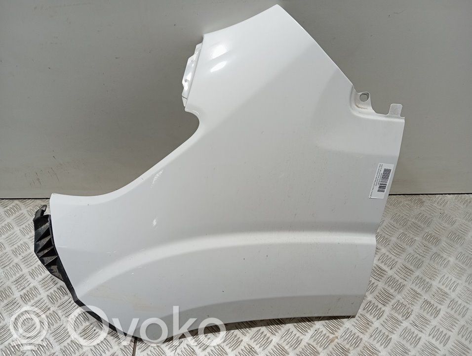 Opel Movano C Błotnik przedni 