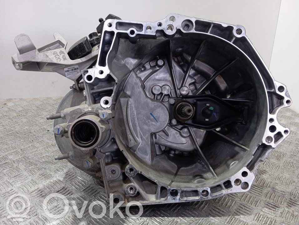 Peugeot 208 II Manualna 5-biegowa skrzynia biegów 
