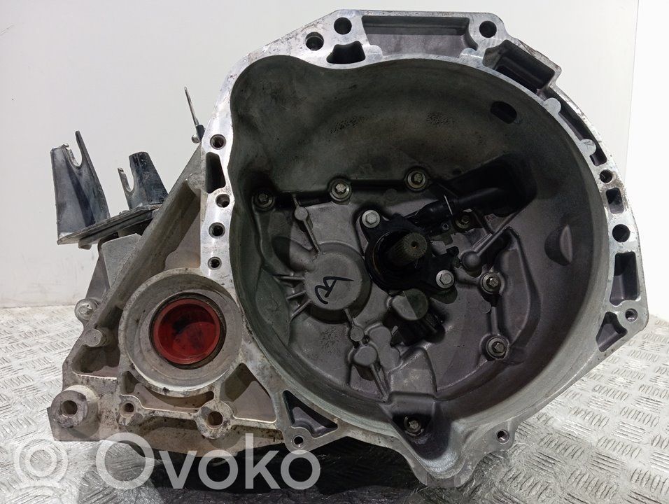 Nissan Micra Boîte de vitesses manuelle à 5 vitesses 