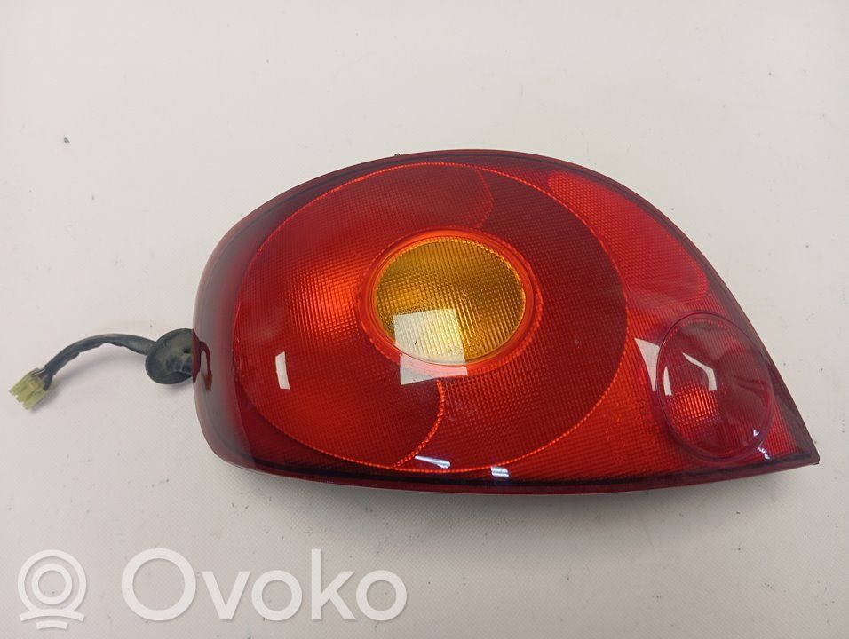 Daewoo Matiz Aizmugurējais lukturis virsbūvē 