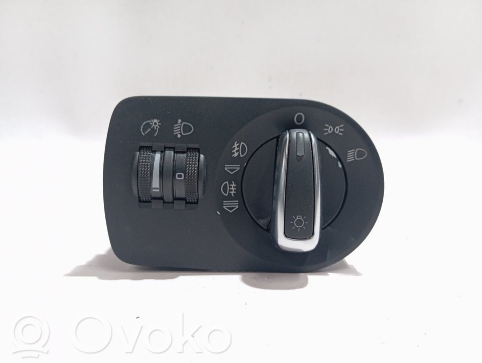 Panel lighting control switch   8J0919094,04058115,8J2941531K