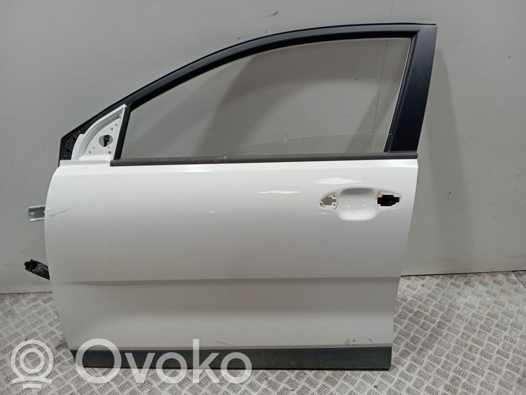 KIA Stonic Дверь 