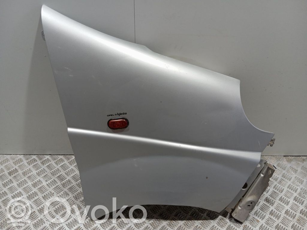 Opel Vivaro Sparnas 