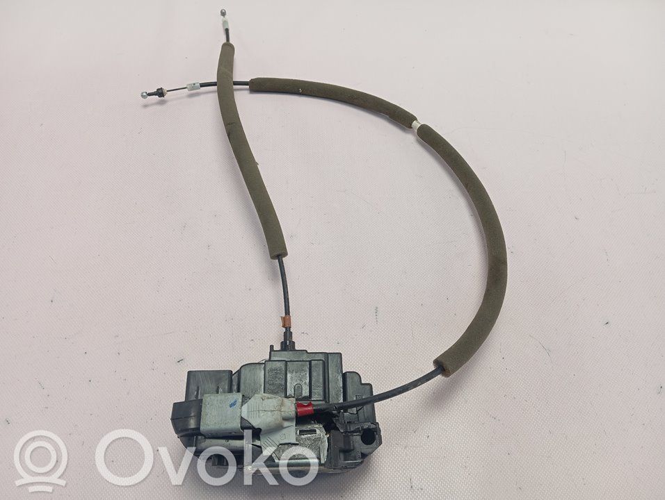 Cerradura de puerta trasera   825014EA2A