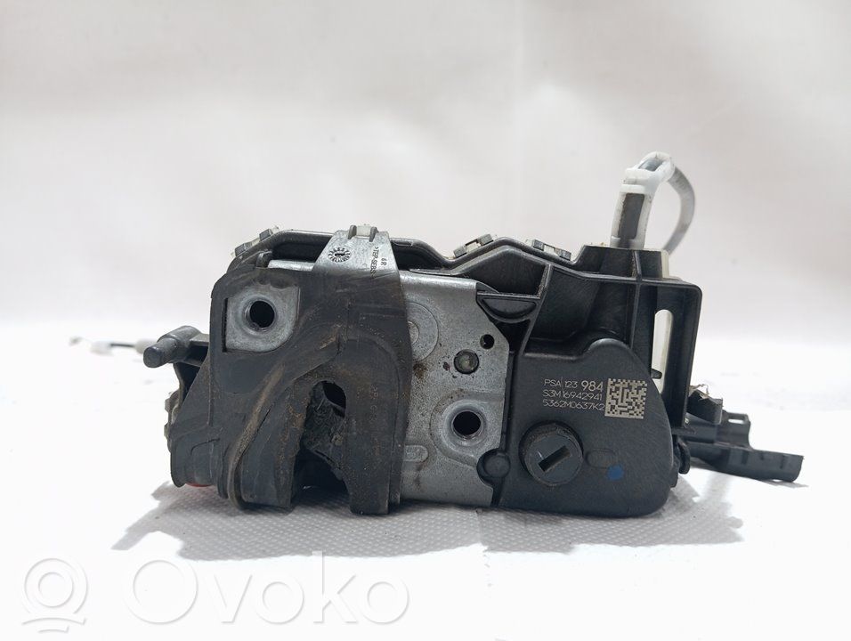 Citroen C3 Aizmugurē slēdzene 