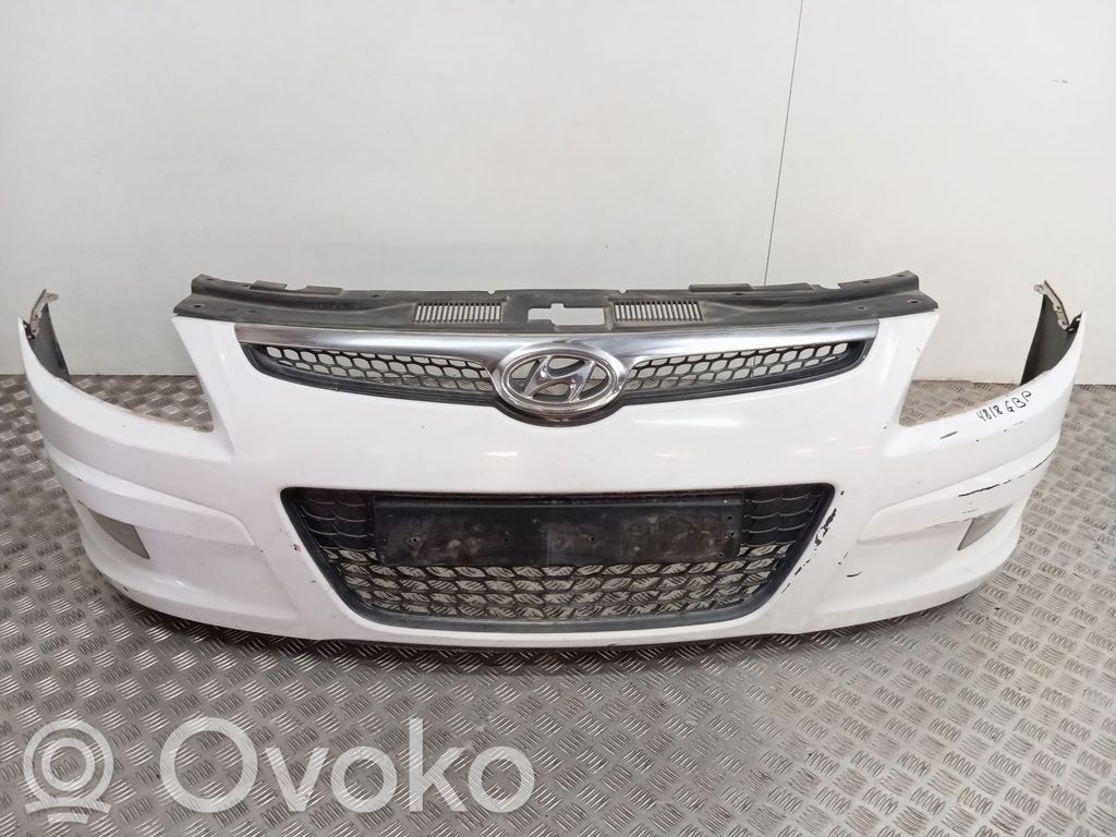 Hyundai i30 Parachoques delantero 