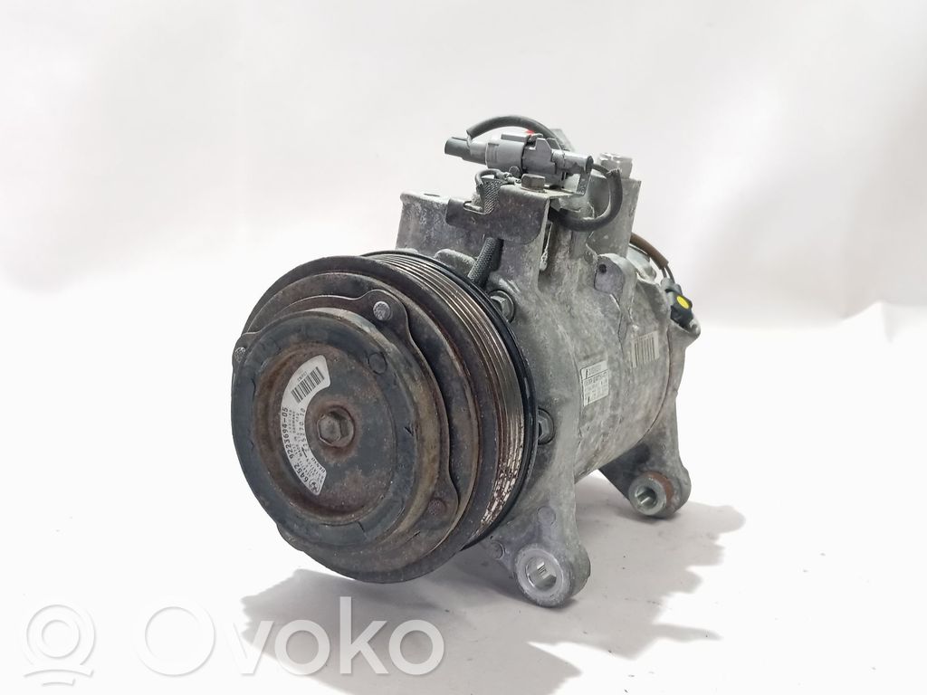 Ilmastointilaitteen kompressorin pumppu (A/C)   64529223694,6SBU14A