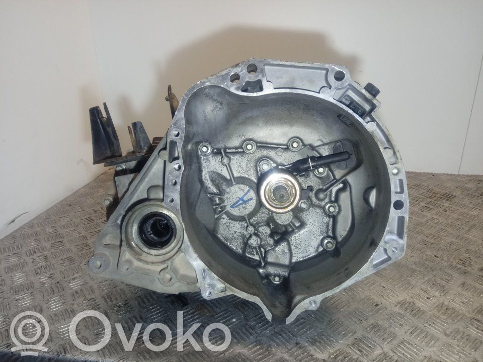 Nissan Micra Boîte de vitesses manuelle à 5 vitesses 