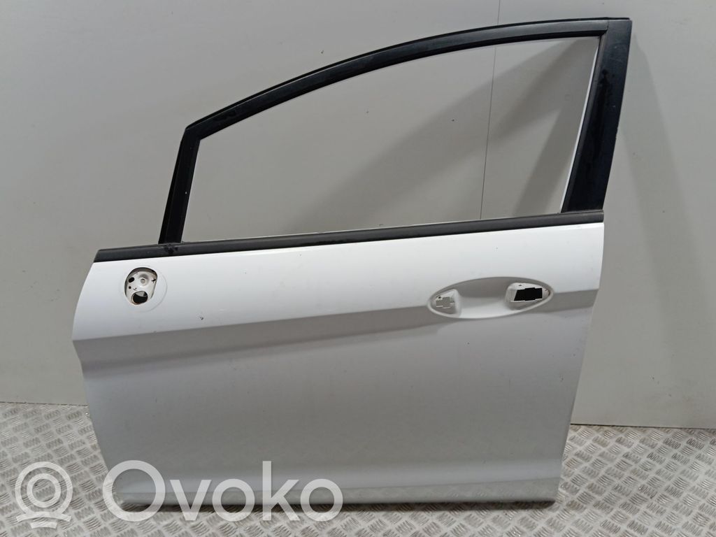 Ford Fiesta Ușă față 