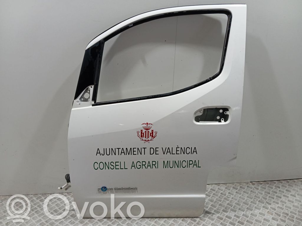 Nissan NV200 Puerta delantera 