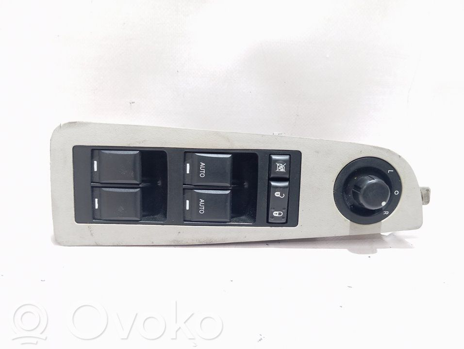 Electric window control switch   95295B,4602736AA