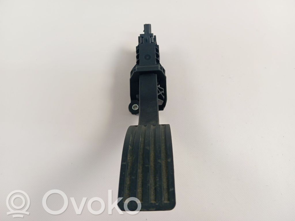 Lynk & co 01 Kaasupoljin 