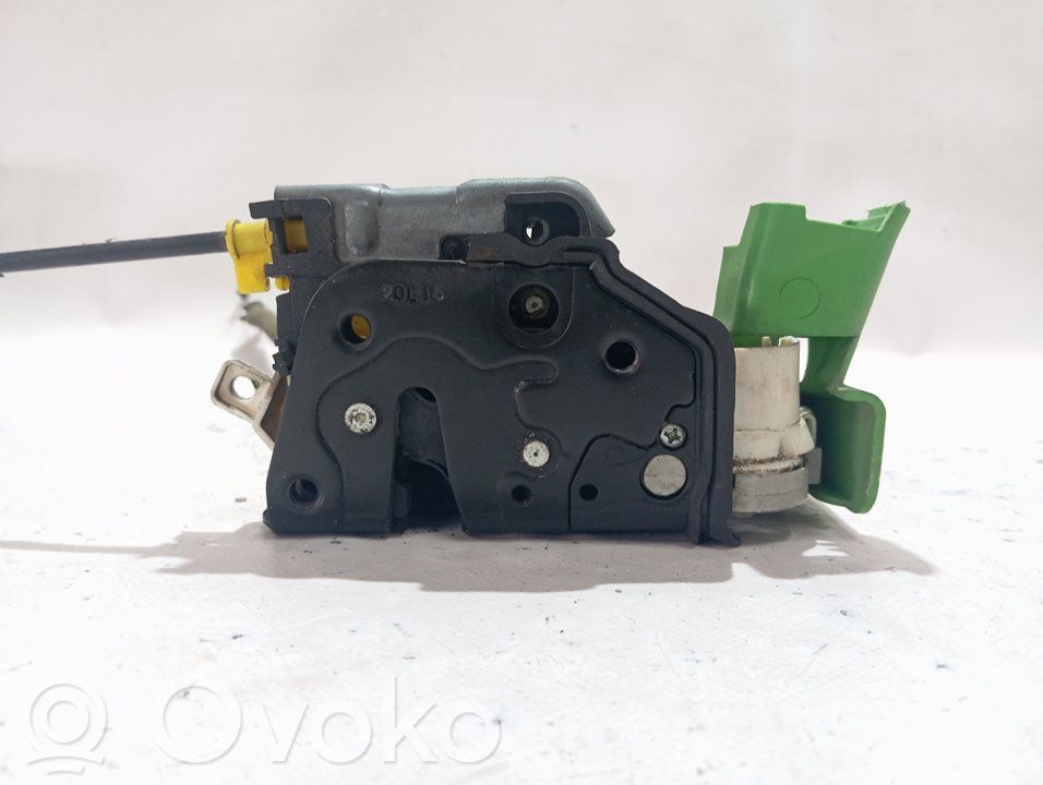 Cerradura de puerta delantera   51217202143,8X4837349A,8X1837015C