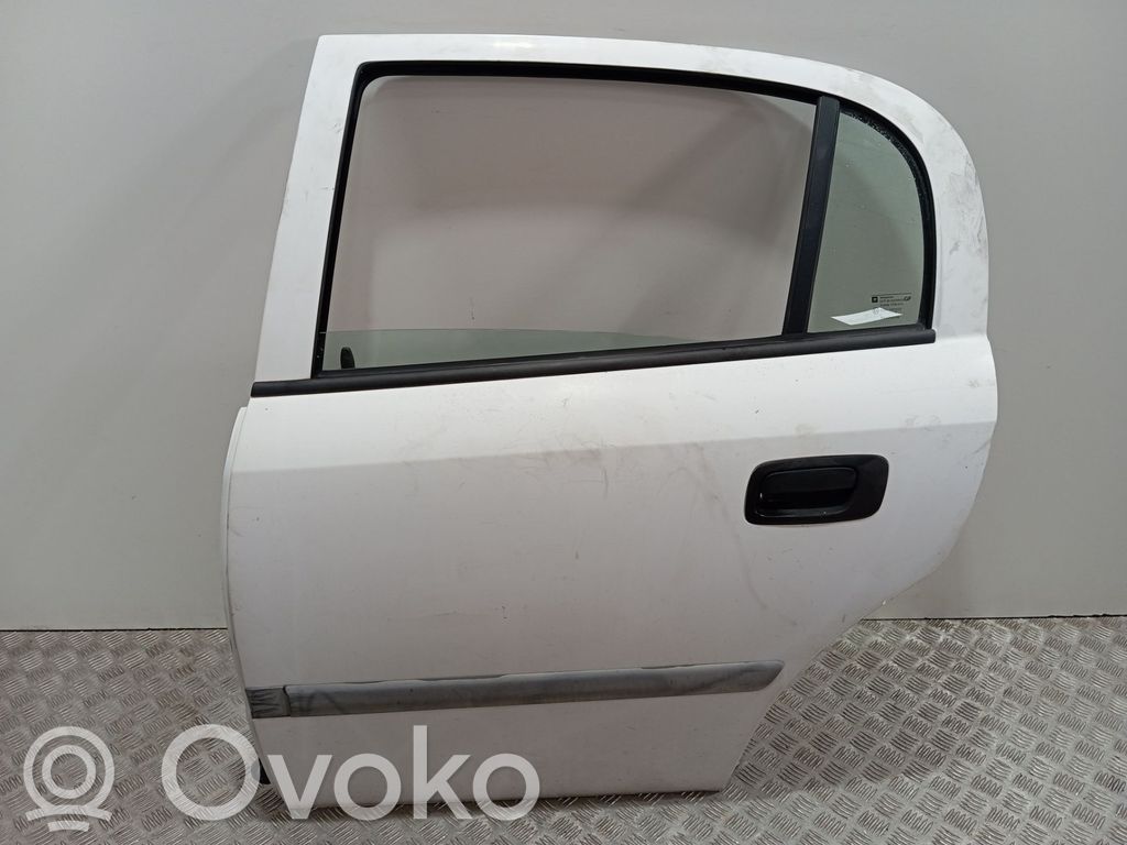 Opel Astra G Puerta trasera 